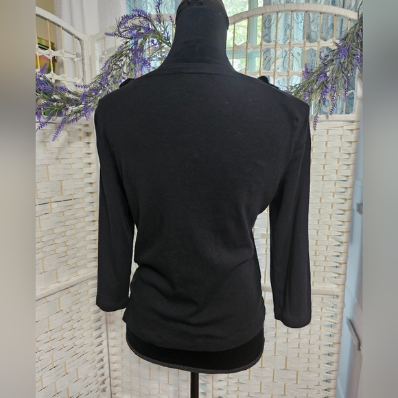 🧨 Talbots Black Ruffled V-Neckline 3/4 Length Sleeve Pullover Tee - Picture 4 of 6